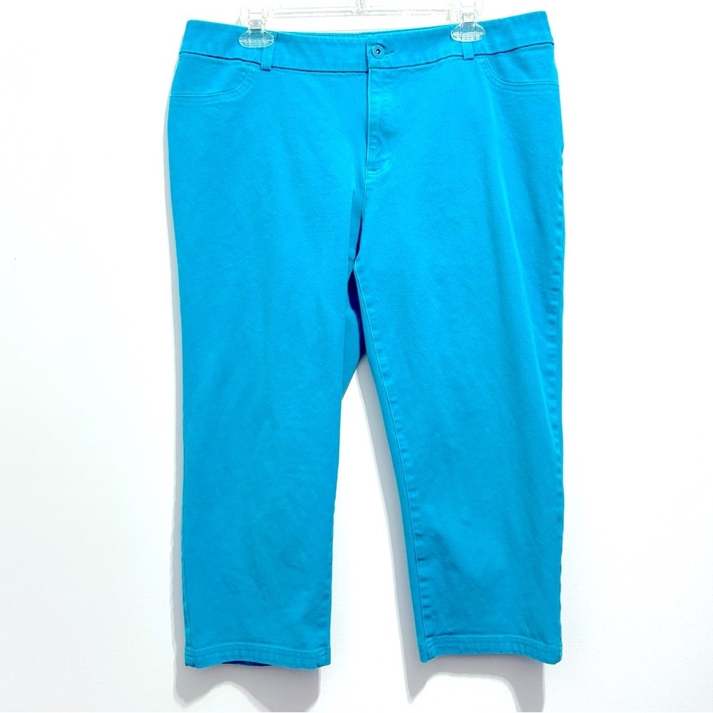 Chico’s Women’s The Ultimate Fit Platinum Capri Denim Pants Aqua/ Maui Blue